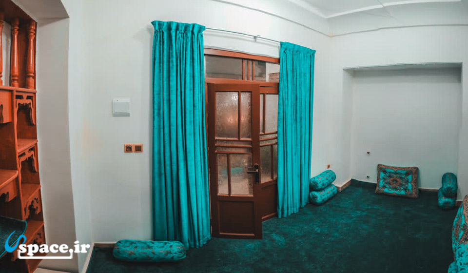 نمای داخلی اتاق سراچه اقامتگاه سنتی عمارت گلابگیر - قم