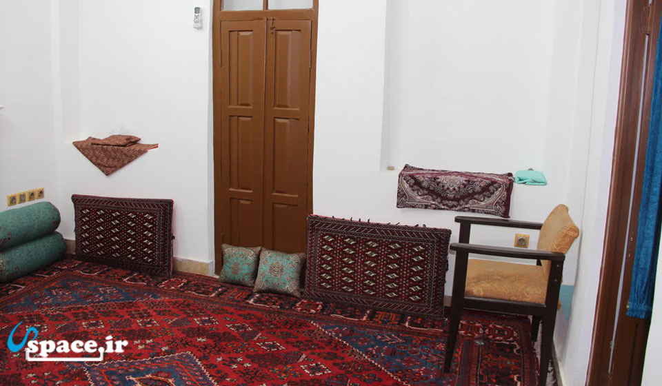 نما ی داخلی اتاق نیایش اقامتگاه سنتی عمارت گلابگیر - قم
