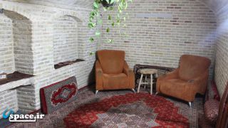 نمای داخلی اتاق گلاب اقامتگاه سنتی عمارت گلابگیر - قم